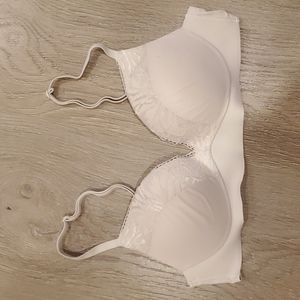 Incredible by Victoria's Secret Padded No Wire Bra
